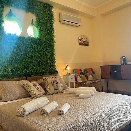 カラタビアーノ Bed And Relax-Il Maniero Bed & Breakfast エクステリア 写真