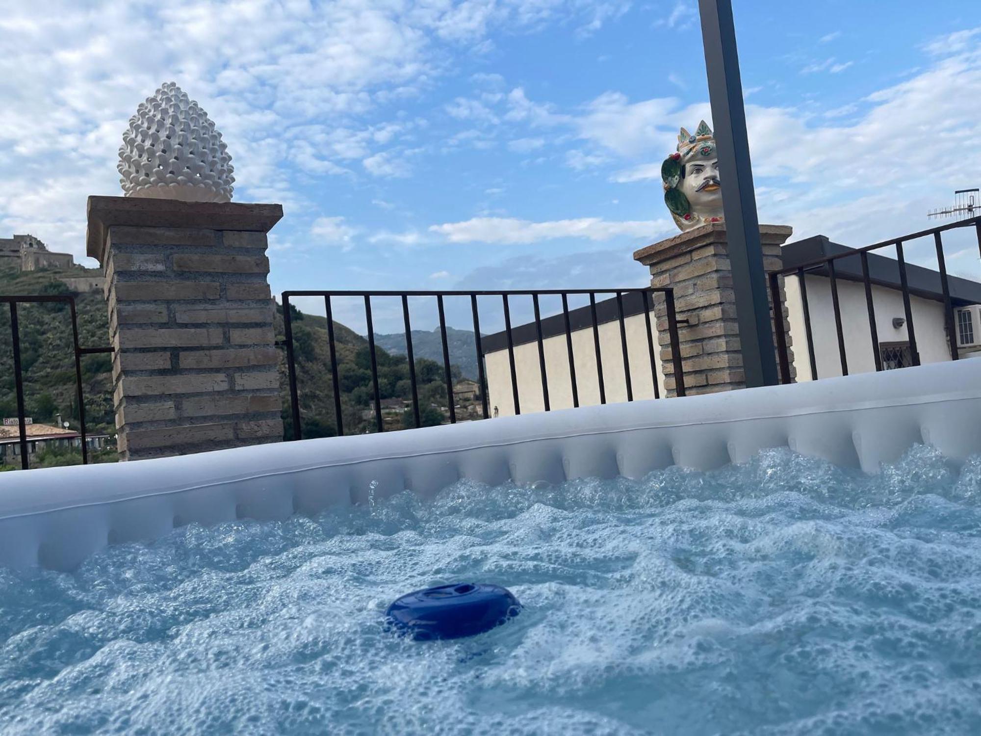 カラタビアーノ Bed And Relax-Il Maniero Bed & Breakfast エクステリア 写真