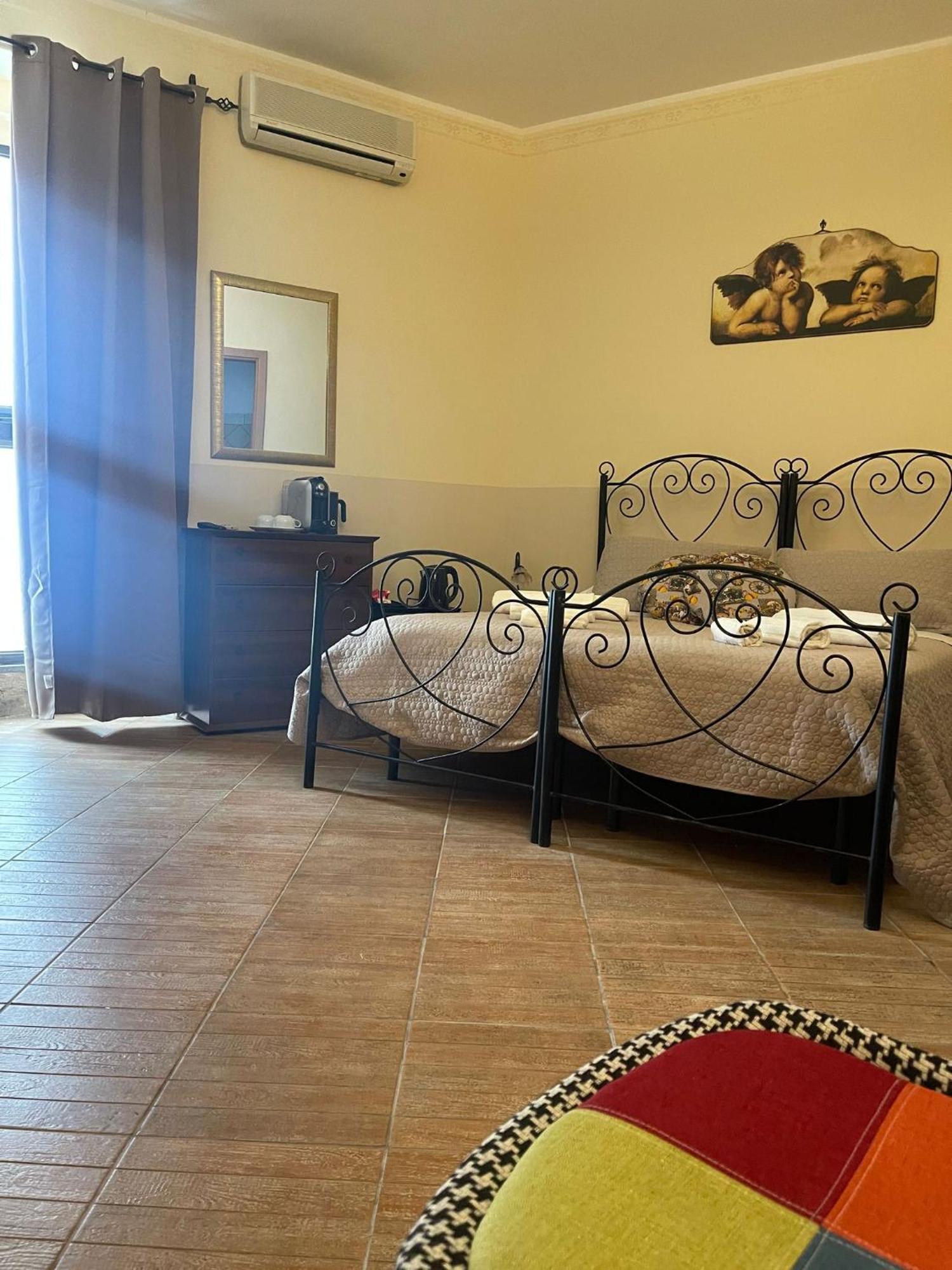 カラタビアーノ Bed And Relax-Il Maniero Bed & Breakfast エクステリア 写真
