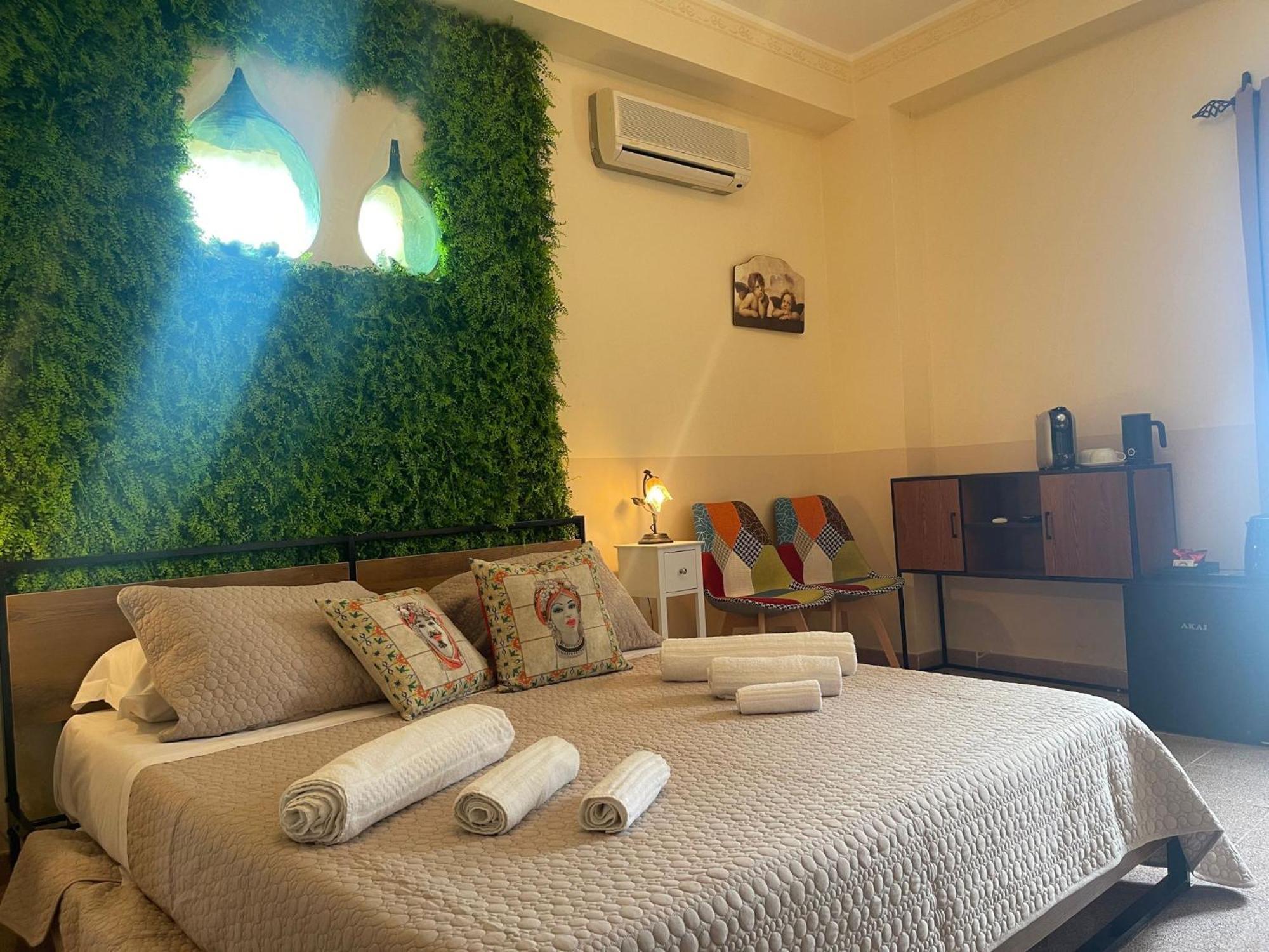 カラタビアーノ Bed And Relax-Il Maniero Bed & Breakfast エクステリア 写真