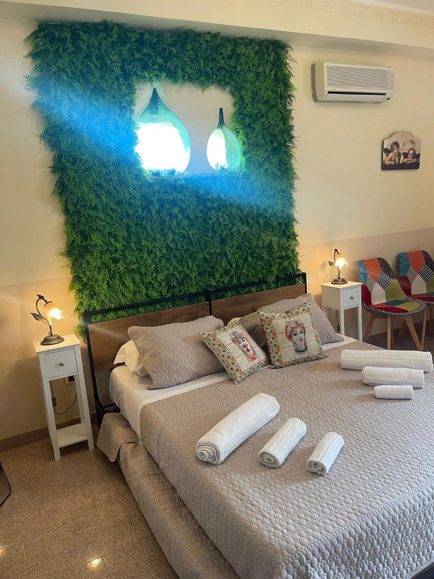 カラタビアーノ Bed And Relax-Il Maniero Bed & Breakfast エクステリア 写真